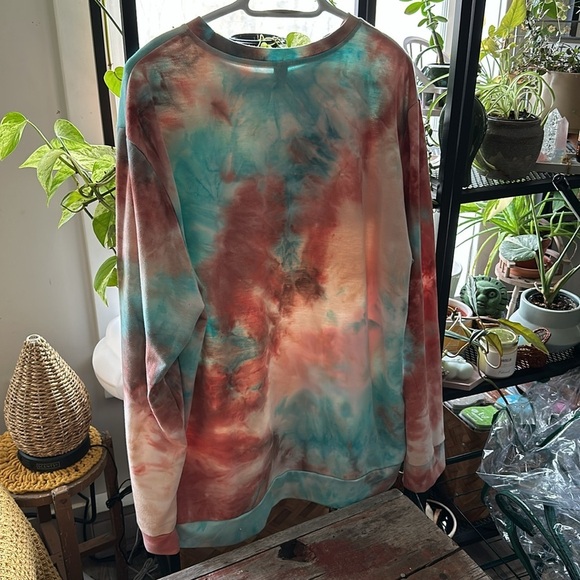 SHEIN | Men’s Tye Dye Crew Neck - Picture 4 of 7
